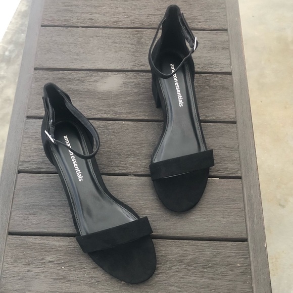 AMAZON ESSENTIAL Two Strap Thick Heel Sandals - Picture 1 of 8